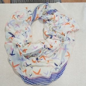 Giordano oversized bird scarf